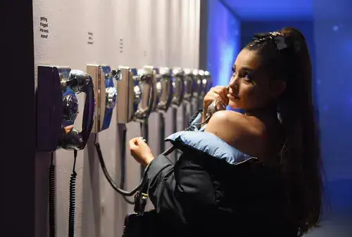 Fondos de Ariana Grande