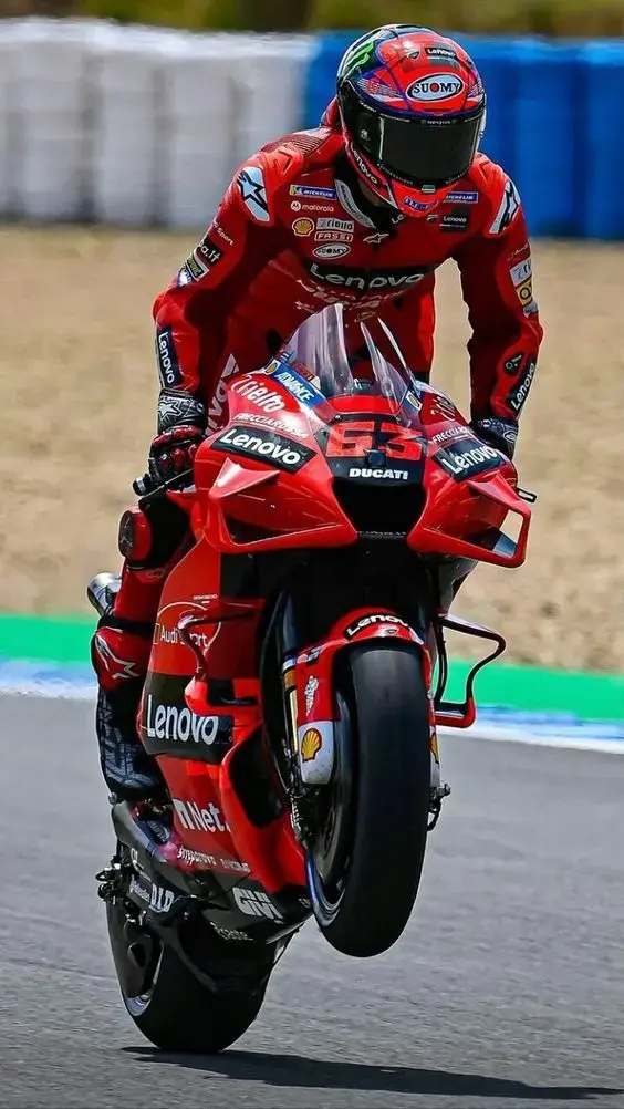Fondos de Pecco Bagnaia