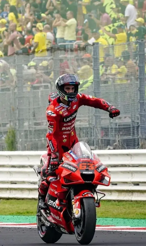 Fondos de Pecco Bagnaia
