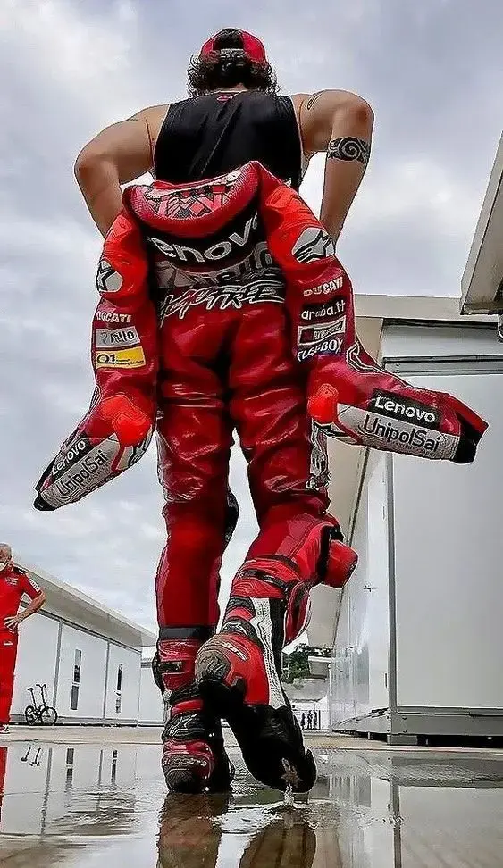 Fondos de Pecco Bagnaia